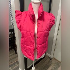 New With Tags Boutique Bright Pink Puffer Vest(shorter style)…Size Large